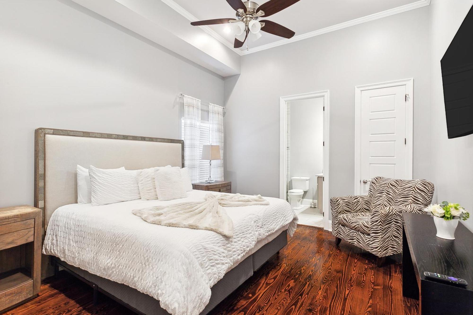 Amazing 3Bedroom Townhome, In Historic Dryade City New Orleans Luaran gambar